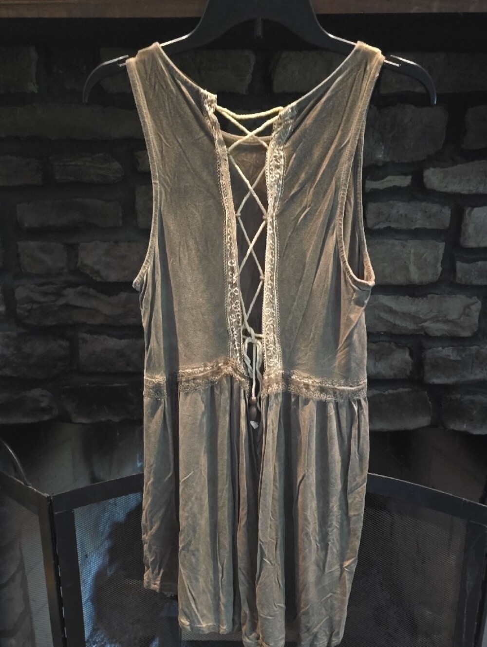 POL Lace-Up Back Midi Dress in Olive Gray - Picture 2 of 7